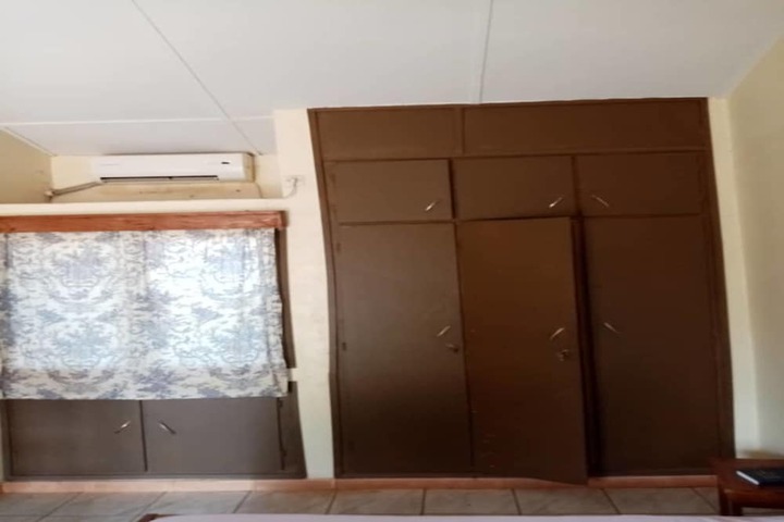 Room 2 of 12
