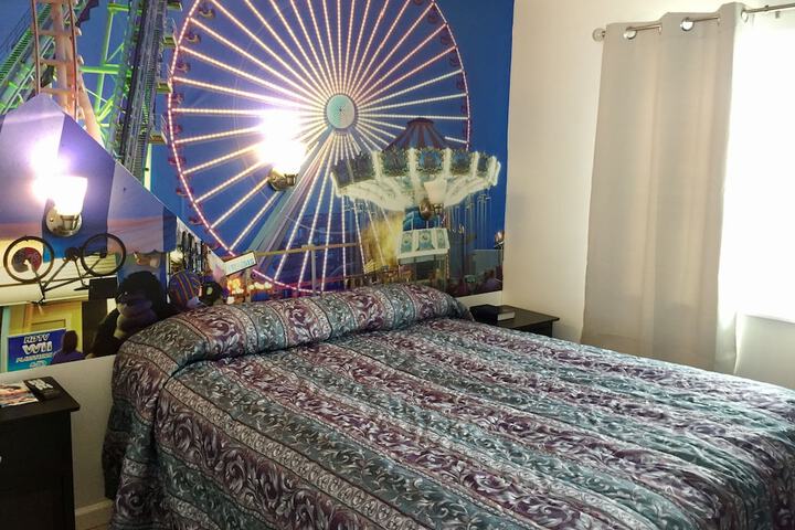 Room 8 of 36
