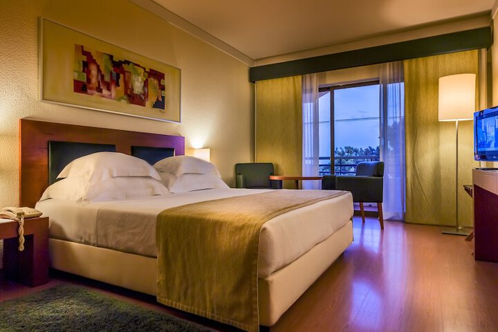 Room 9 of 49