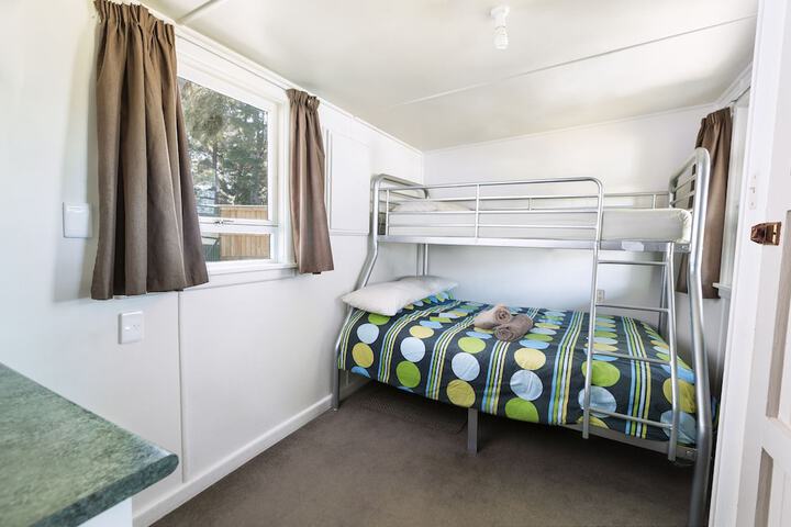 Room 4 of 113