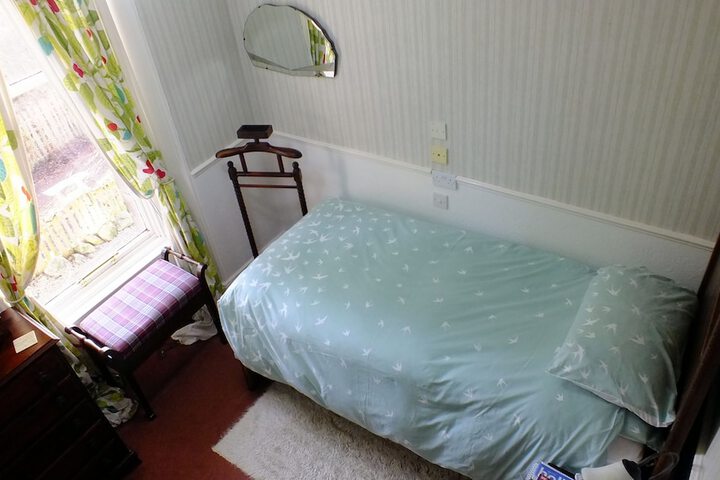 Room 4 of 20