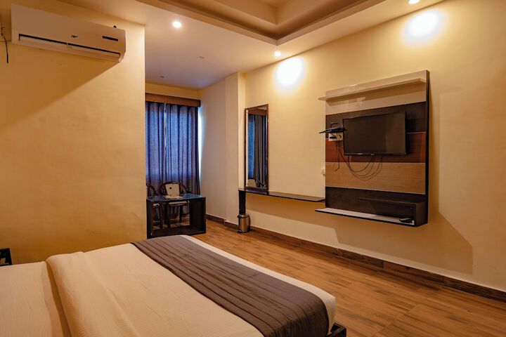Room 55 of 114