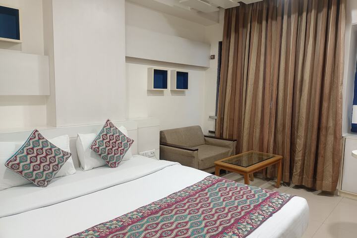 Room 7 of 54