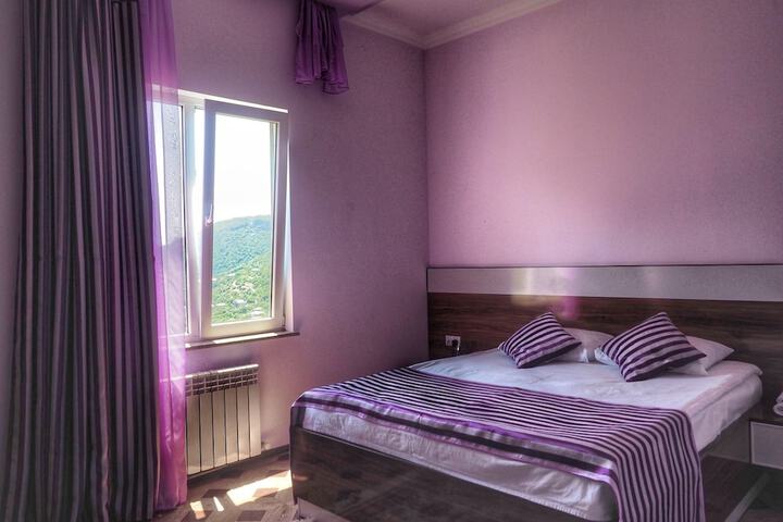 Room 7 of 117