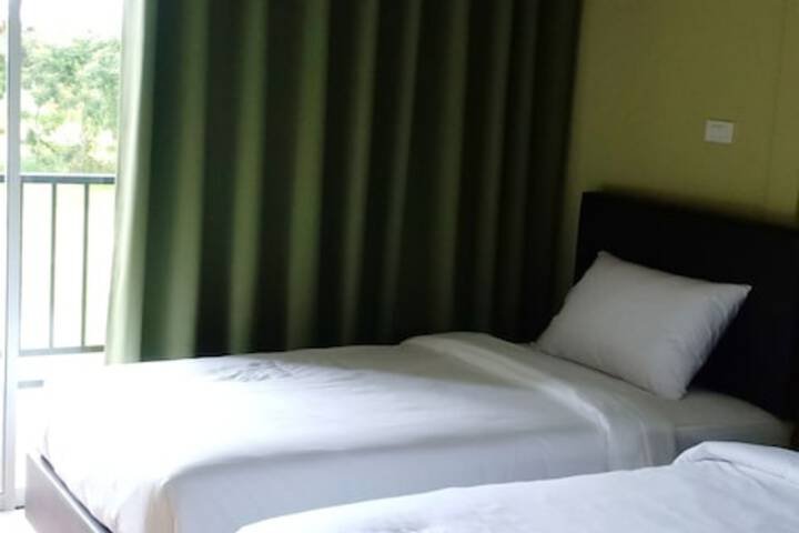 Room 3 of 22