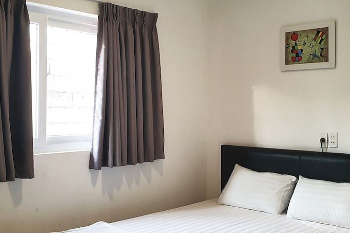 Room 25 of 58