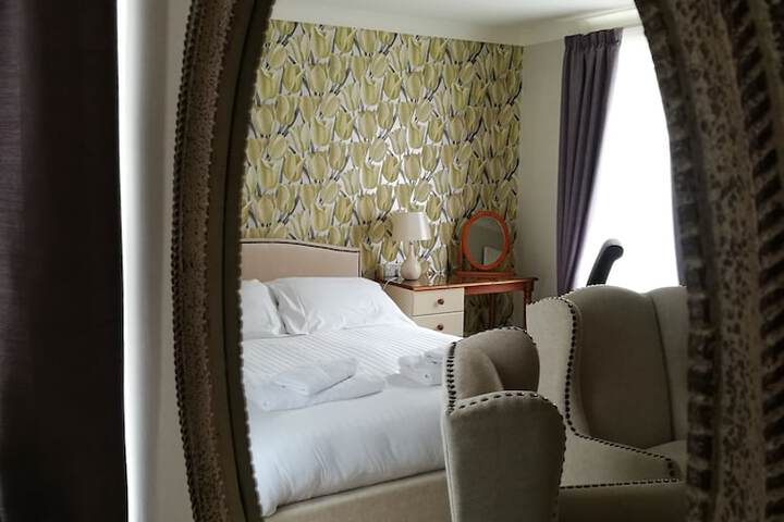 Room 34 of 118