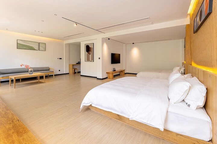 Room 65 of 159