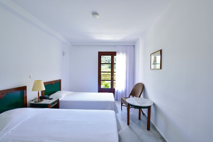 Room 7 of 36