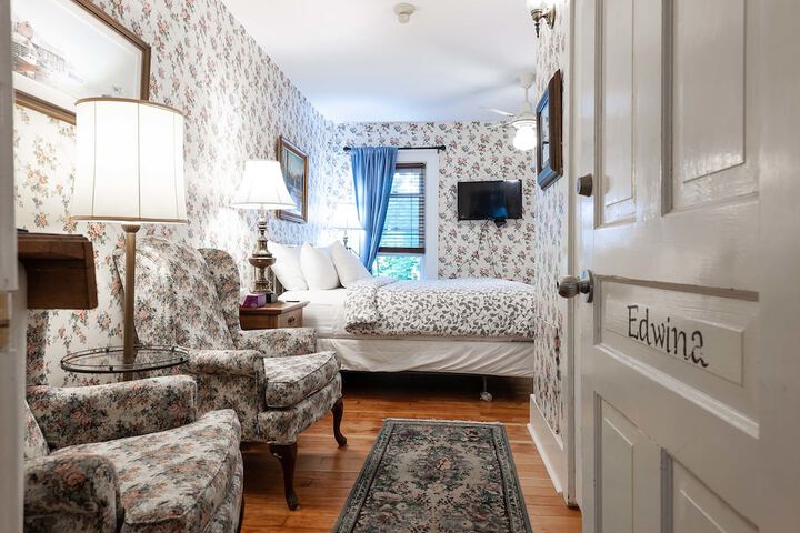 Room 41 of 115