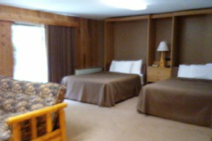 Room 152 of 348