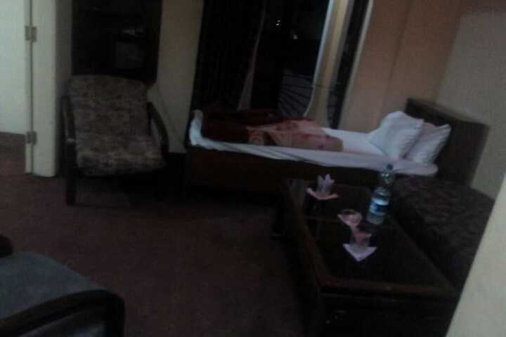 Room 12 of 14