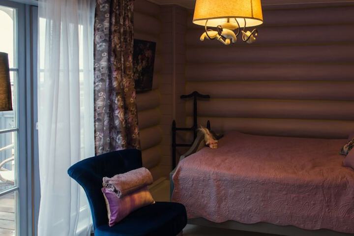 Room 37 of 50