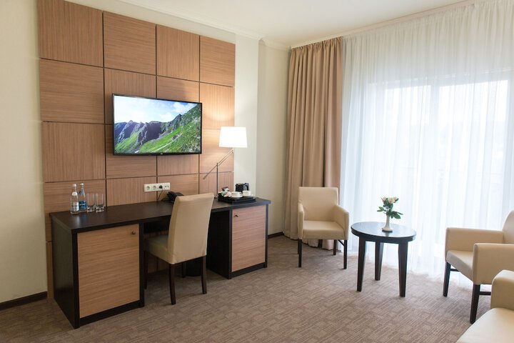 Room 16 of 78