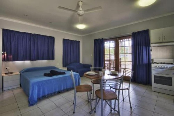Room 10 of 39