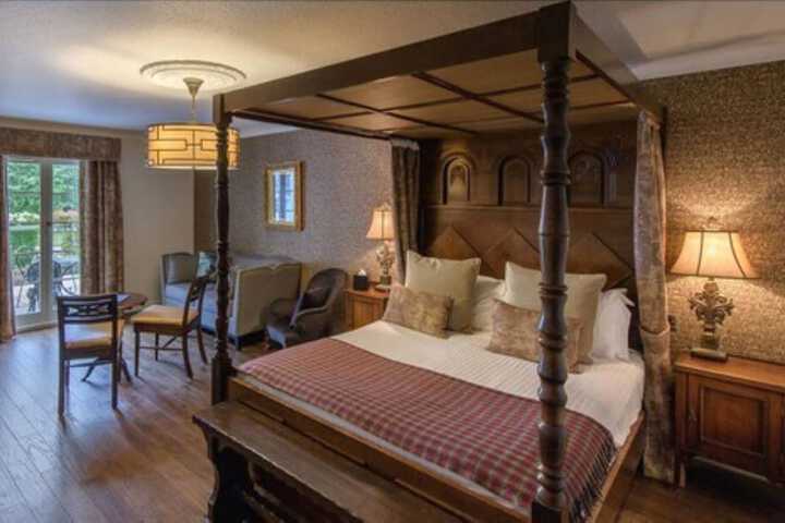 Room 13 of 62