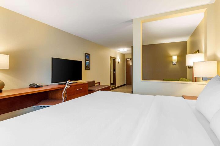 Standard | King Bed (8 of 26)