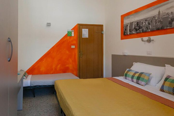 Room 16 of 60