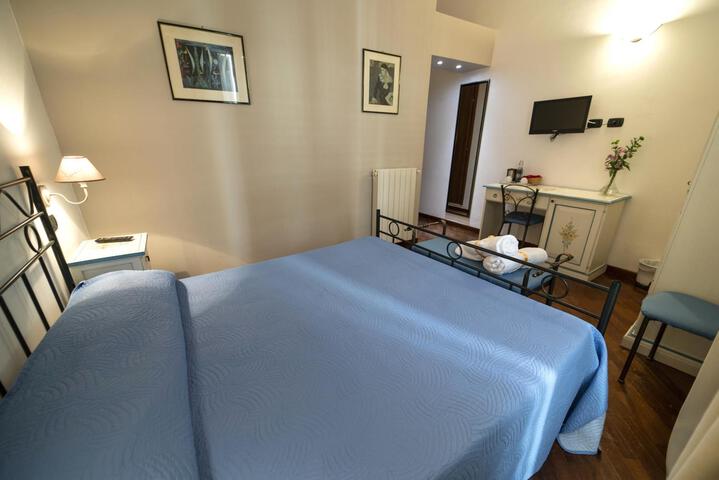 Room 15 of 63