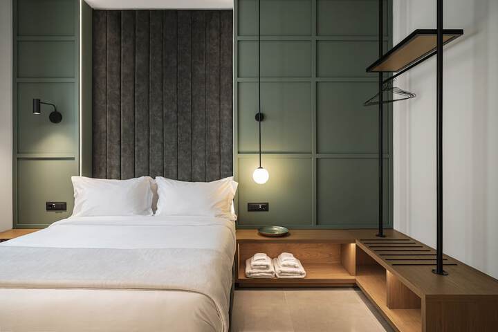 Room 5 of 56