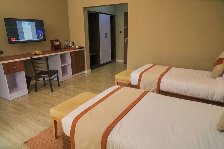 Room 48 of 63