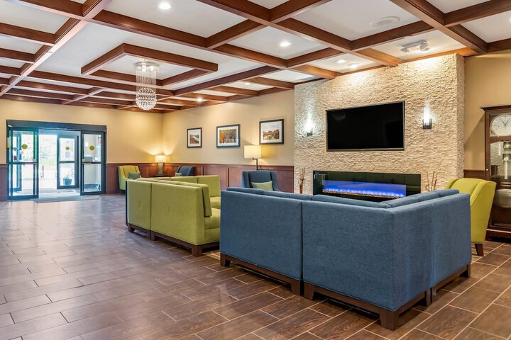 Lobby Entry