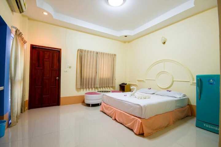 Room 10 of 39
