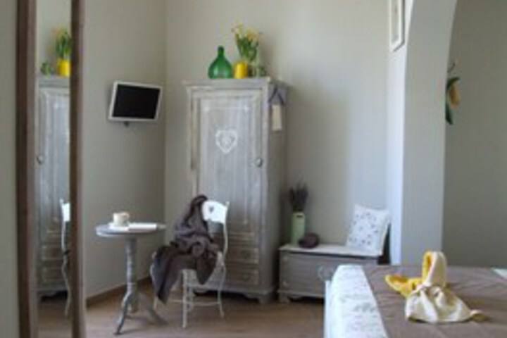 Room 25 of 41