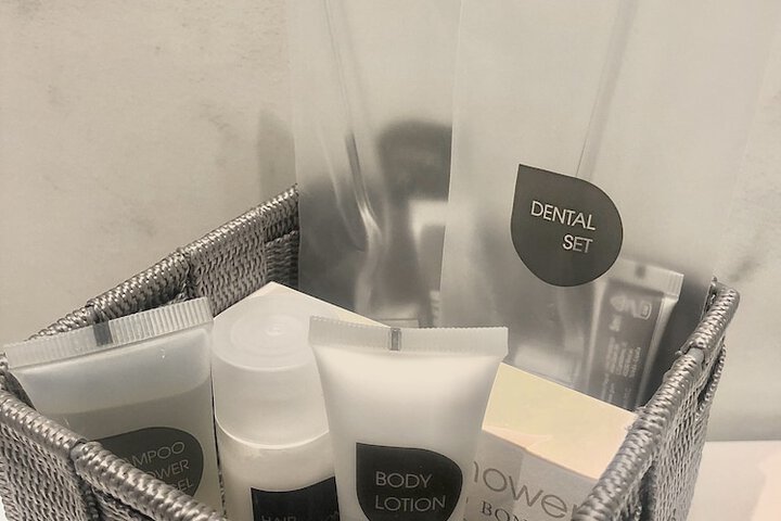 Room 53 of 64