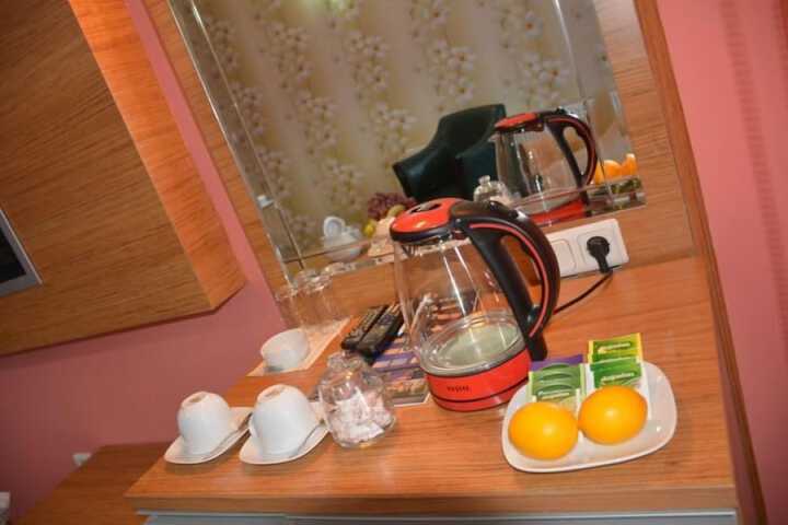 Breakfast/Coffee Service 30 of 48