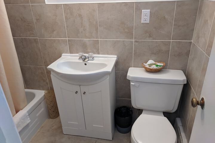 Room 13 of 23