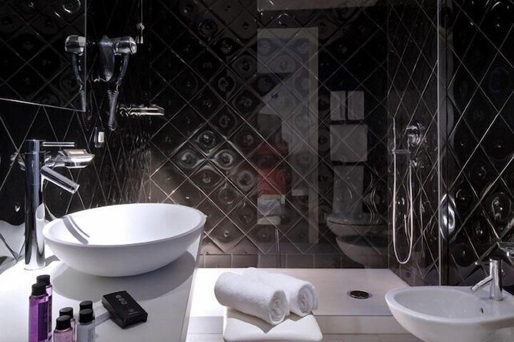 Clean Restrooms