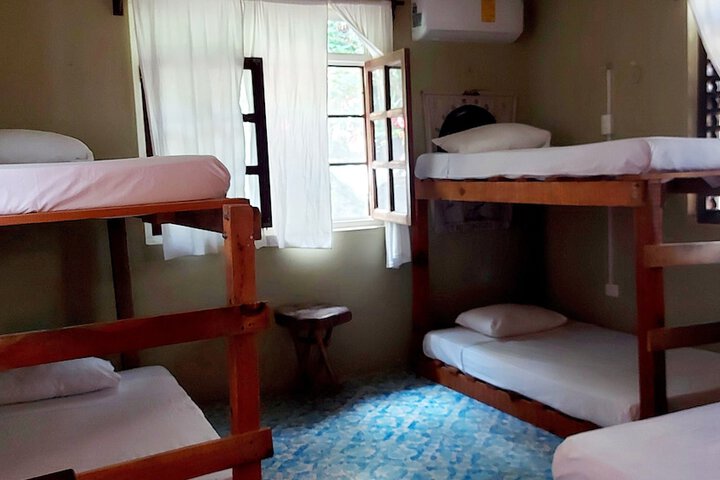 Room 8 of 18