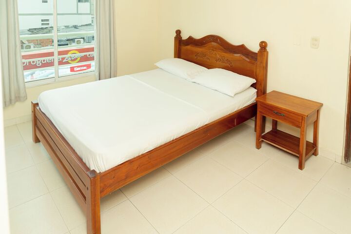 Room 2 of 28