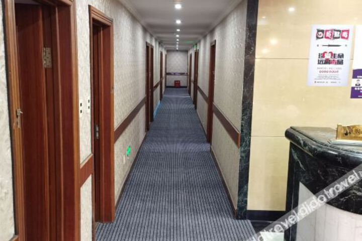 Hotel Interior 17 of 41