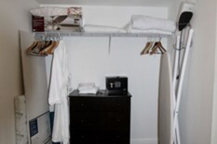 Room 195 of 263