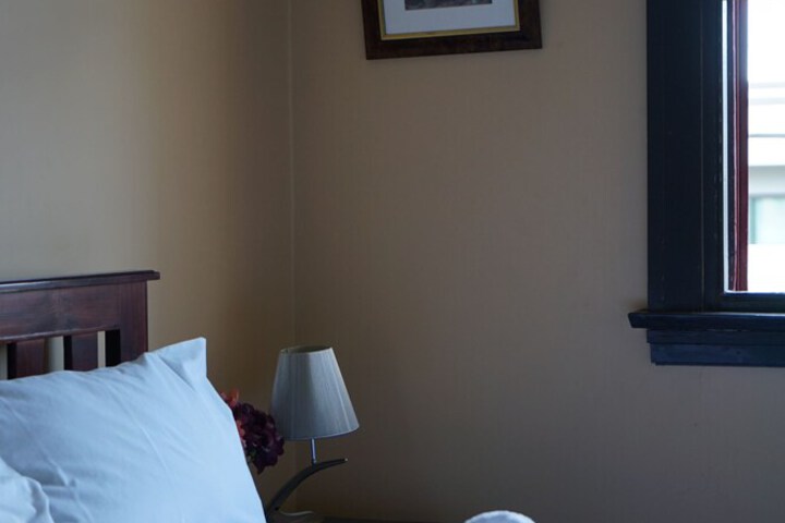 Room 5 of 39