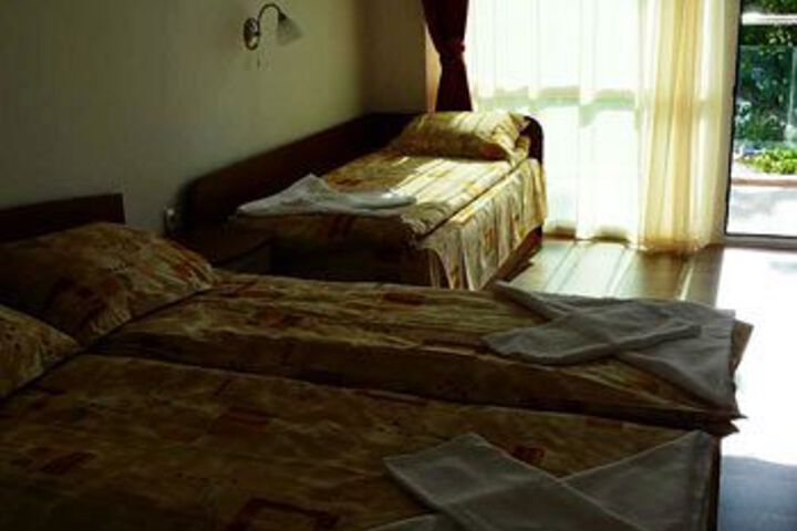 Room 12 of 41