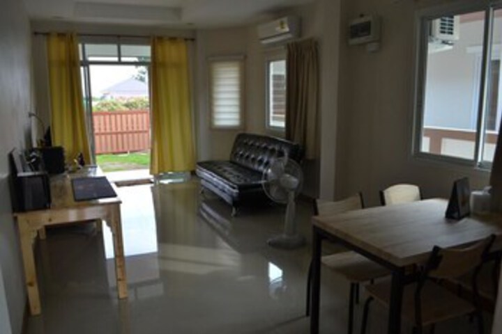 Room 6 of 15