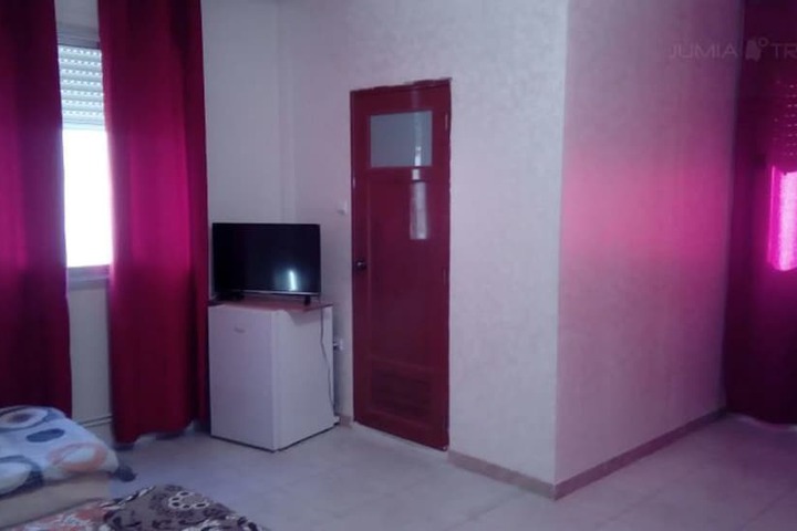 Room 4 of 18