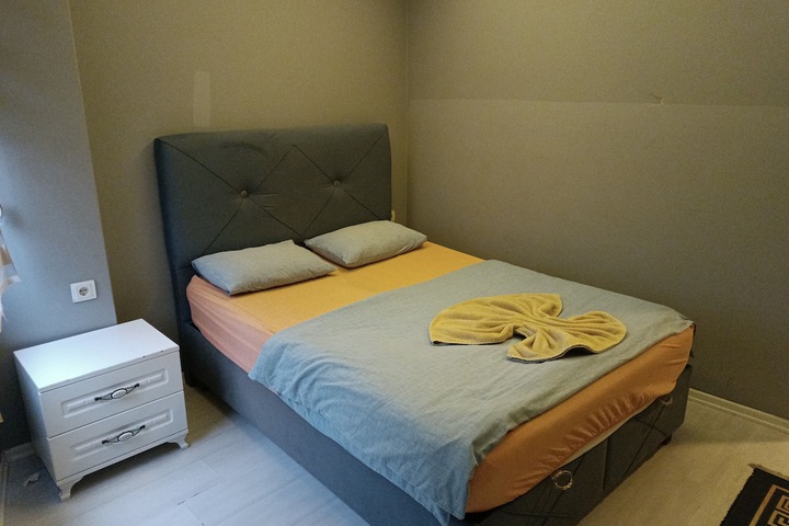 Room 3 of 12