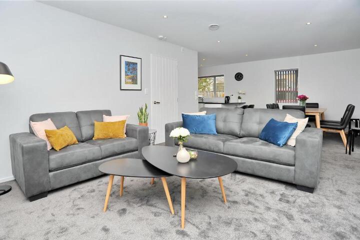 Photo of Regents 94A - Christchurch Holiday Homes