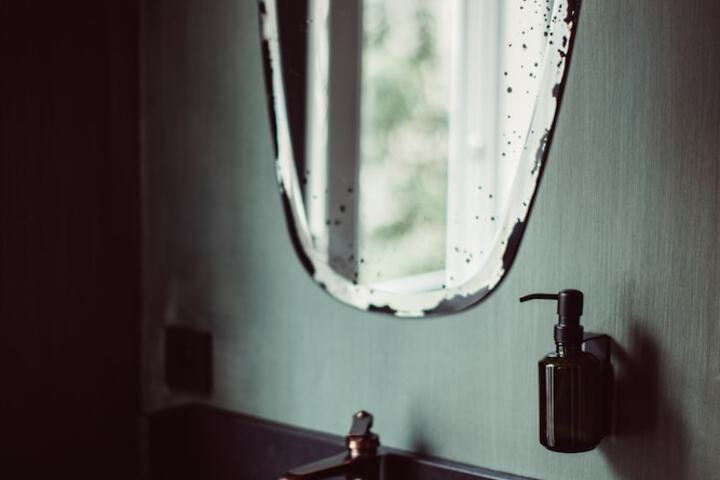 Room 16 of 38