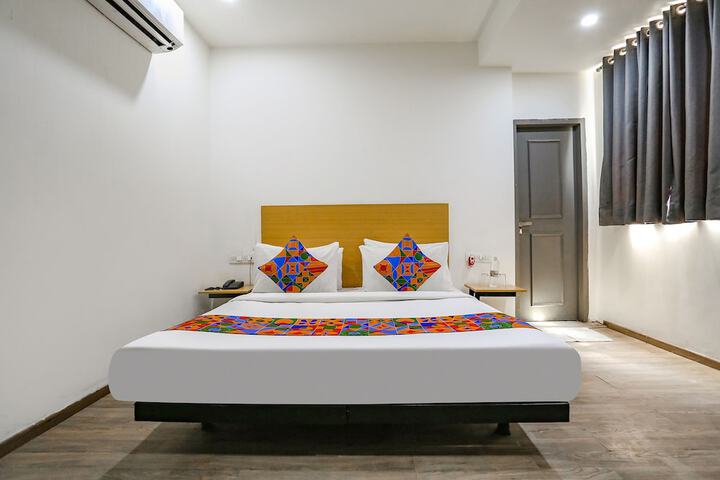 Room 18 of 35