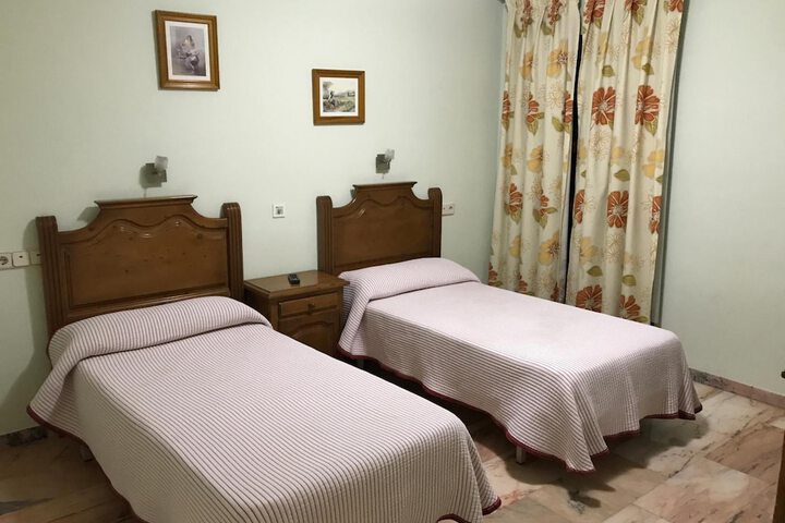 Room 15 of 46