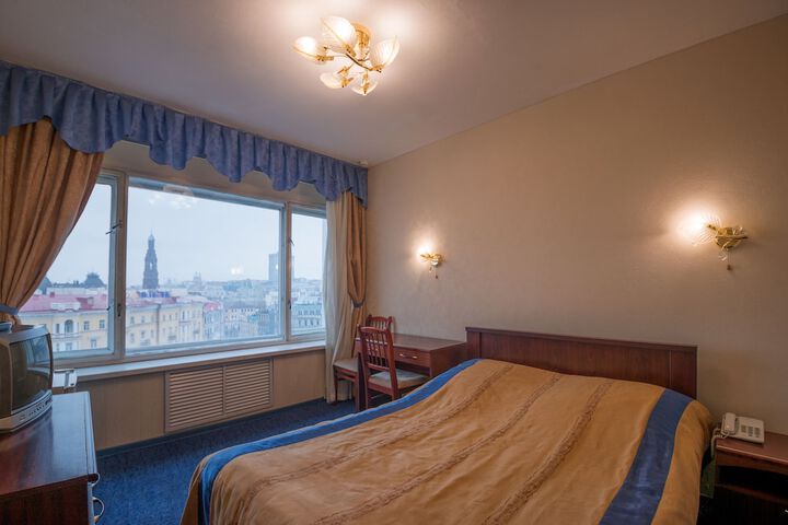 Room 13 of 59