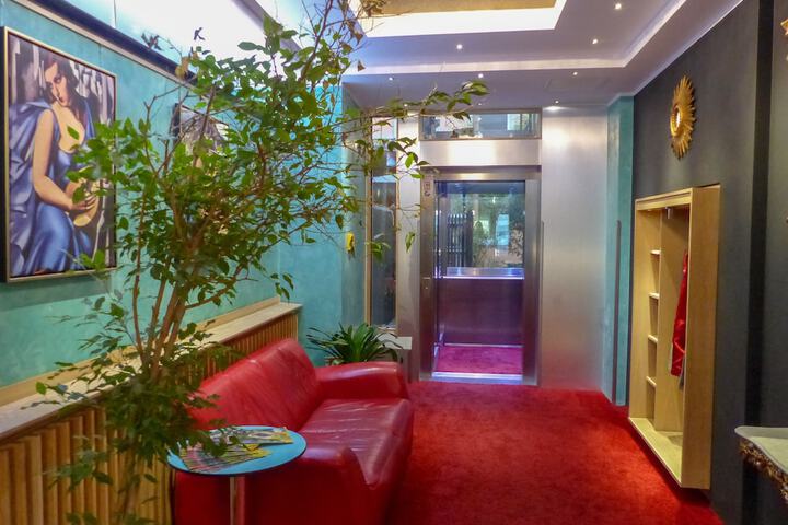 Lobby Photo