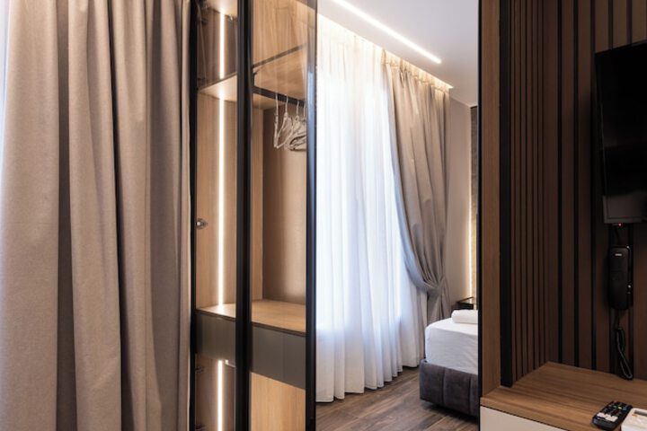 Room 50 of 141