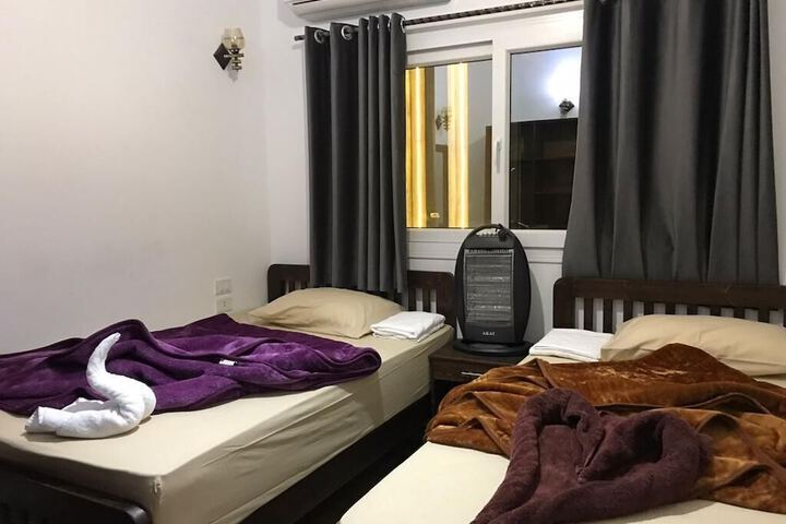 Room 10 of 108