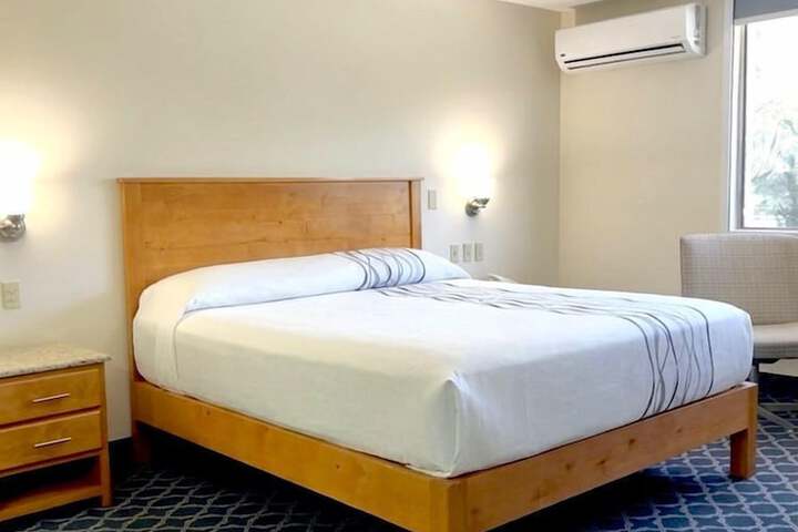 Room 7 of 20
